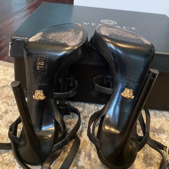 Versace heels size 5 Tribute Icon Medusa Medallion - Picture 4 of 6